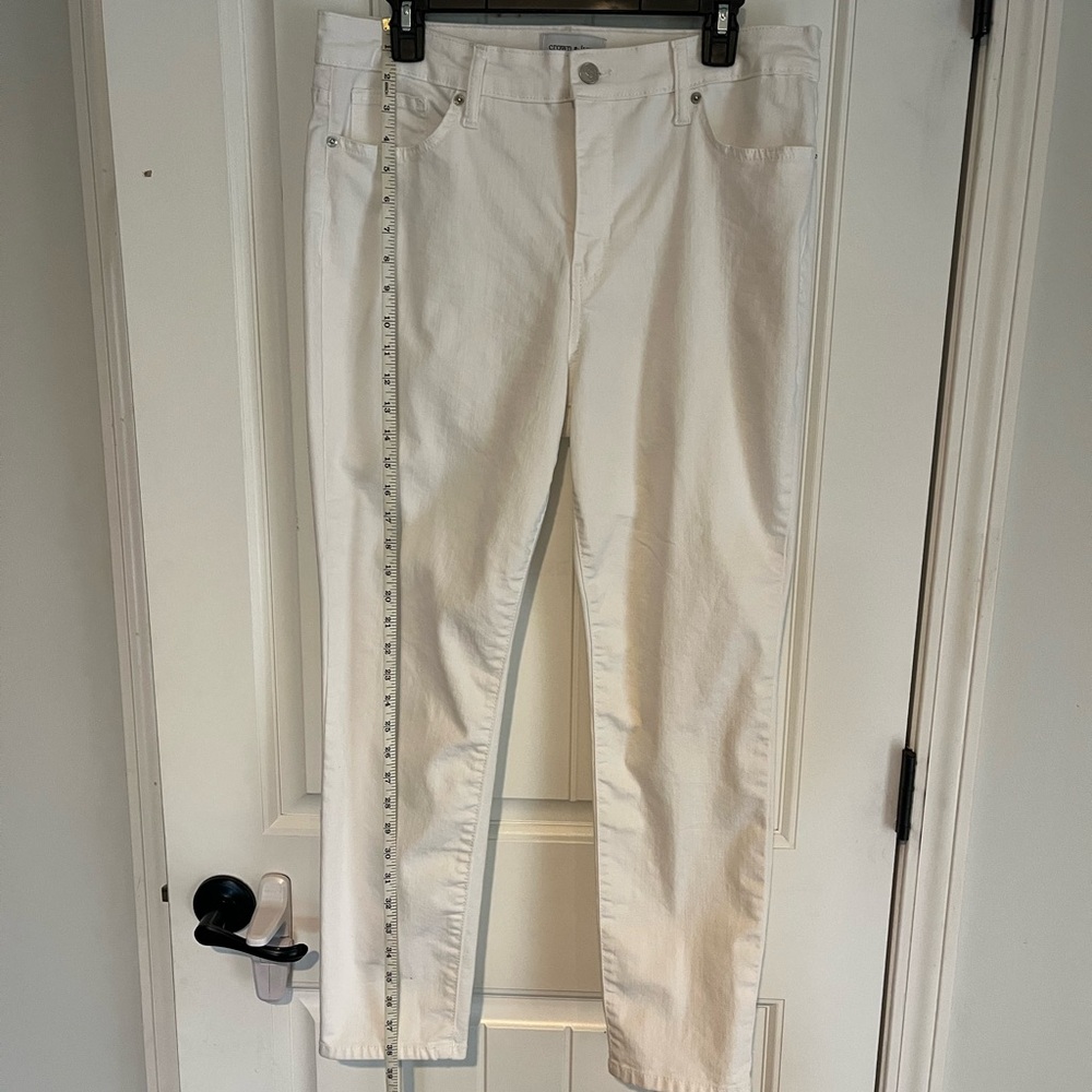 Crown & Ivy High-Rise Skinny Jeans